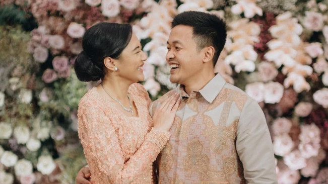 Putri Tanjung dan Guinandra Jatikusumo dikabarkan diambang cerai (Instagram)